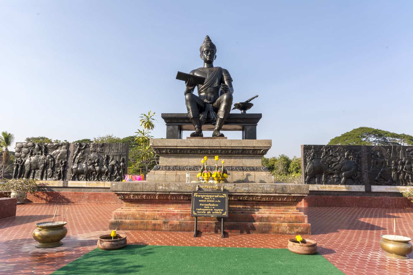 Ramkhamhaeng-Denkmal im historischen Park Sukhothai