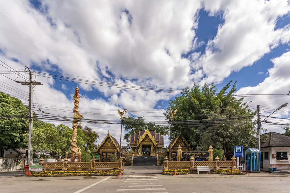 Der gesamte Schrein der die Gründungssäule der Stadt Phetchabun enthält