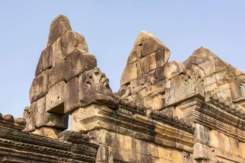 Dachgiebel im Prasat Muang Tam