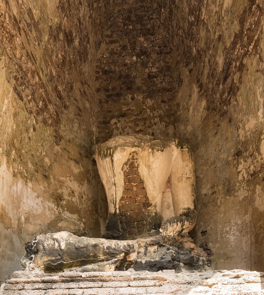 Sitzender Buddha der im Inneren eine Reliquie beinhaltet