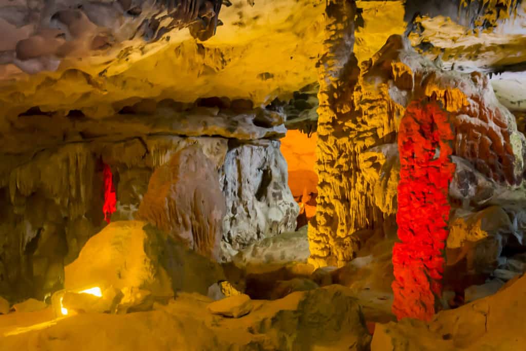 Fantasiewelten in der Höhle Hang Sung Sot