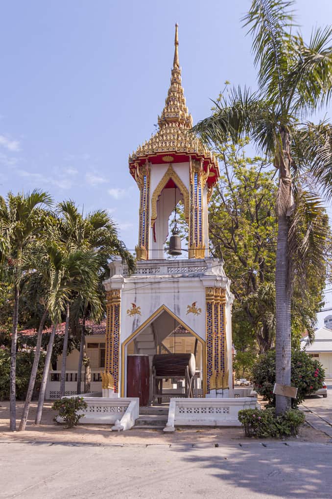 Glockenturm mit Trommel in einem Wat