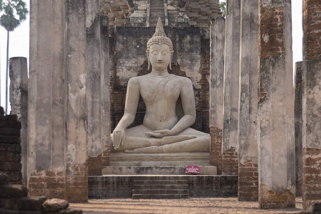 Buddha-Statue im Sukhothai-Stil