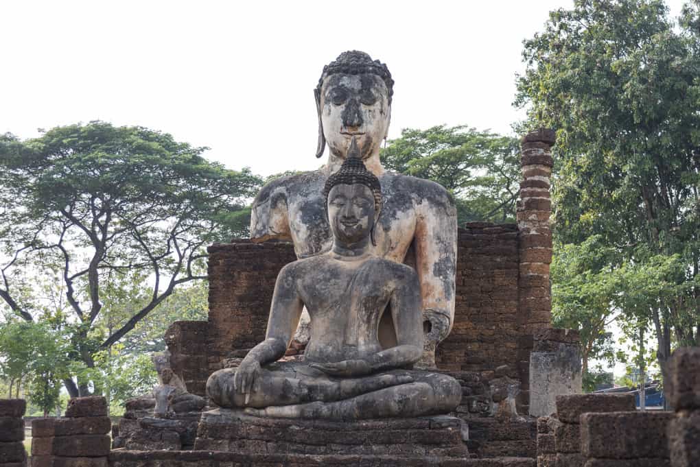 Die beiden "Brüder" im Viharn Phra Song Phi Nong