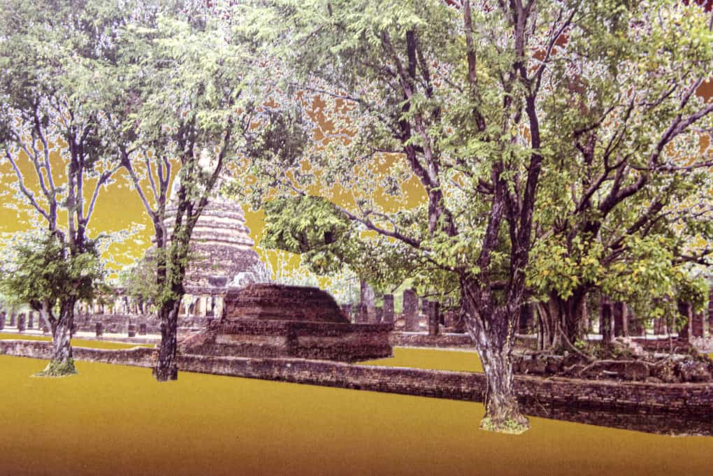 Rekonstruktion des Bewuchs im Wat Chang Lom historical park sukhothai