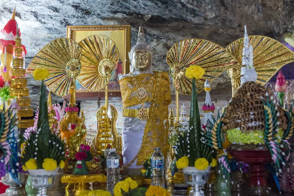 Altar Phra Mae Ya