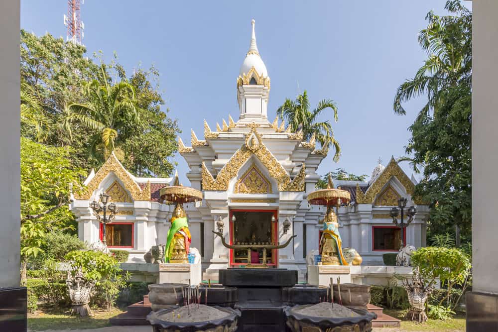 Der Phra Mae Ya Schrein in Sukhothai