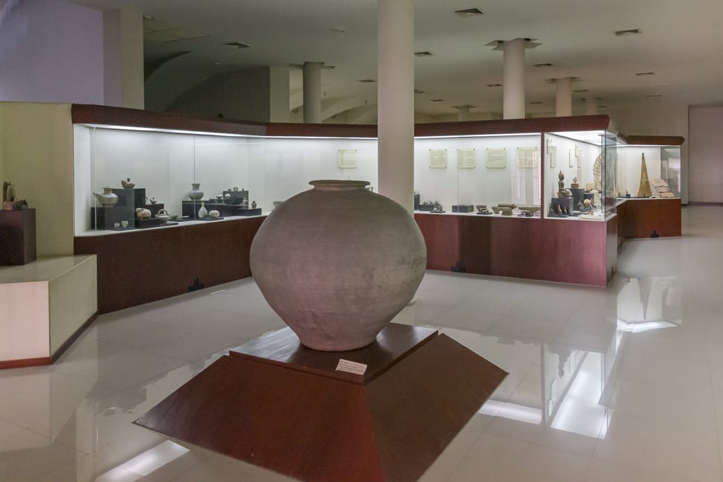 Eingangsbereich der Ausstellung im Sangkhalok Museum Sukhothai