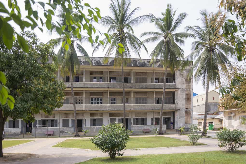Das Gefängnis S-21 und das Tuol-Sleng-Genozid-Museum in Phnom Phen