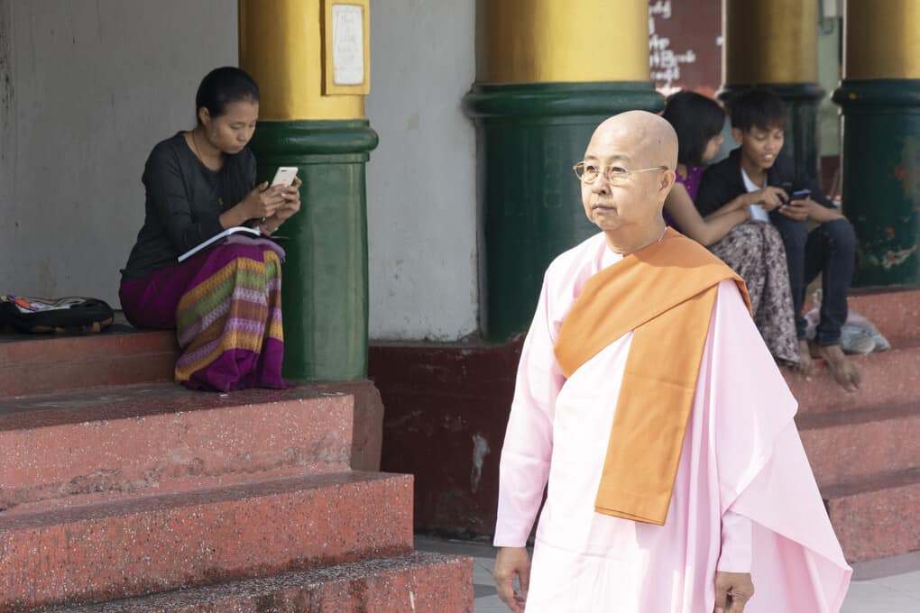 Nonne in Myanmar - die Rolle der Frauen im Buddhismus