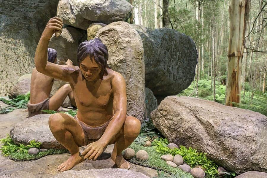 Modell der prähistorischen Lebensweise im Gebiet Thailands