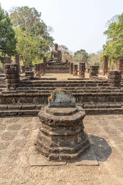 Bot-Stein am Ubosot im Wat Singha in Kamphaeng Phet - Thailand